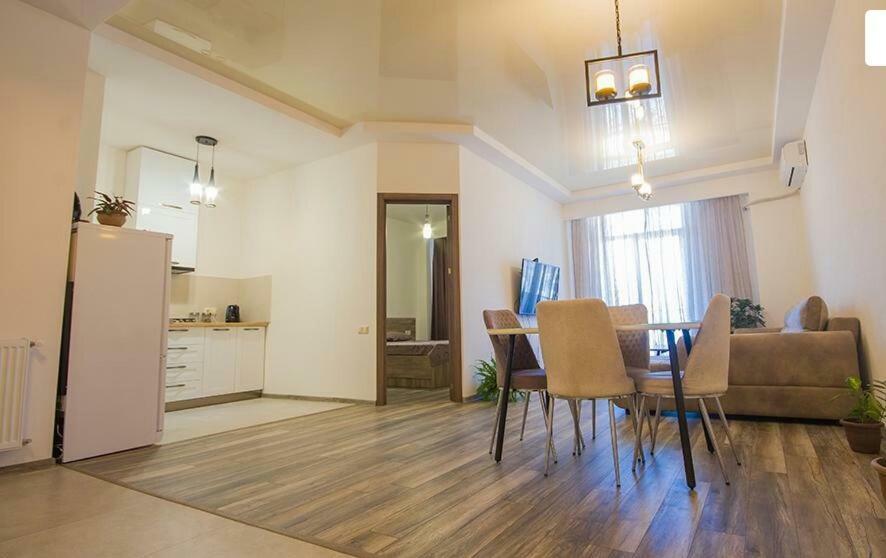 Tikas Home Апартаменты Tiflis Dış mekan fotoğraf